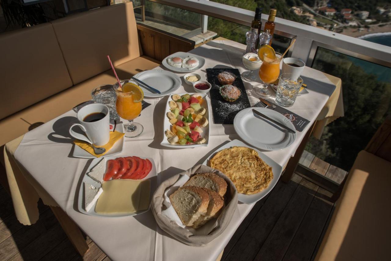Afión Porto Timoni B&B 외부 사진